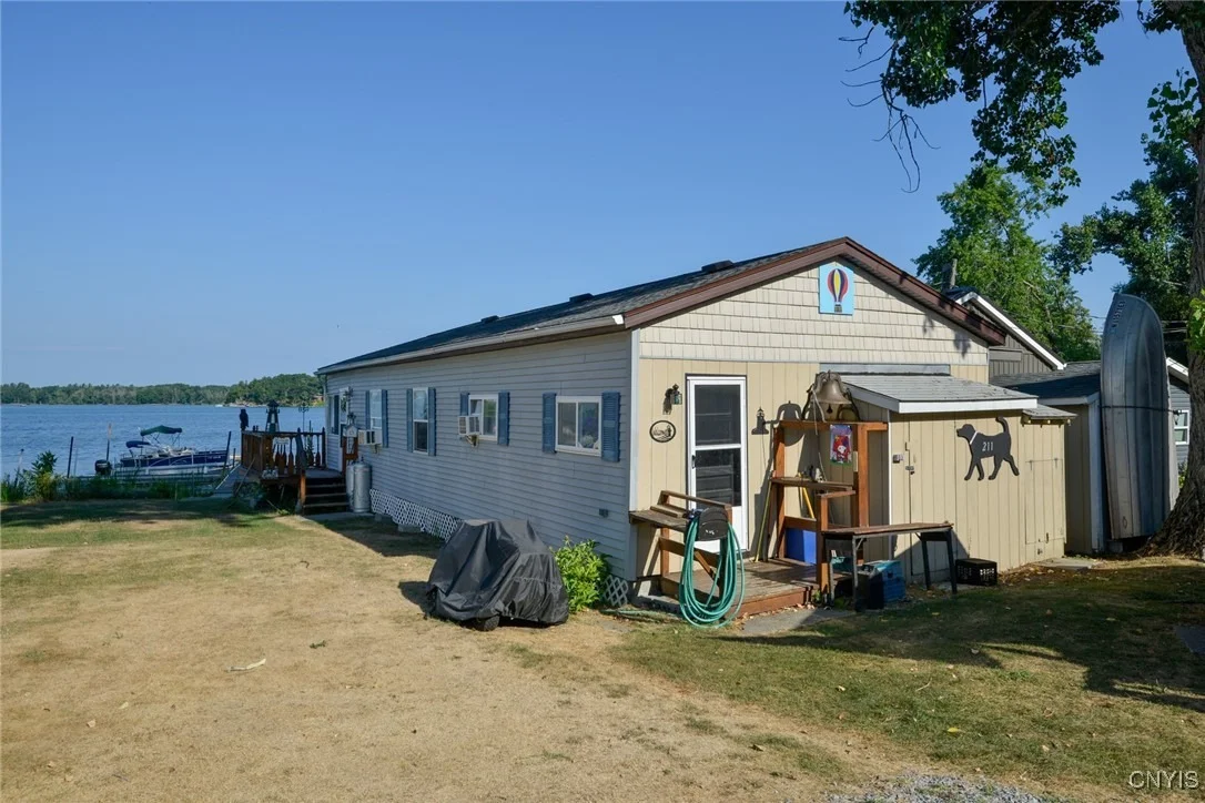 Photo of 211 Dillon Point Road
