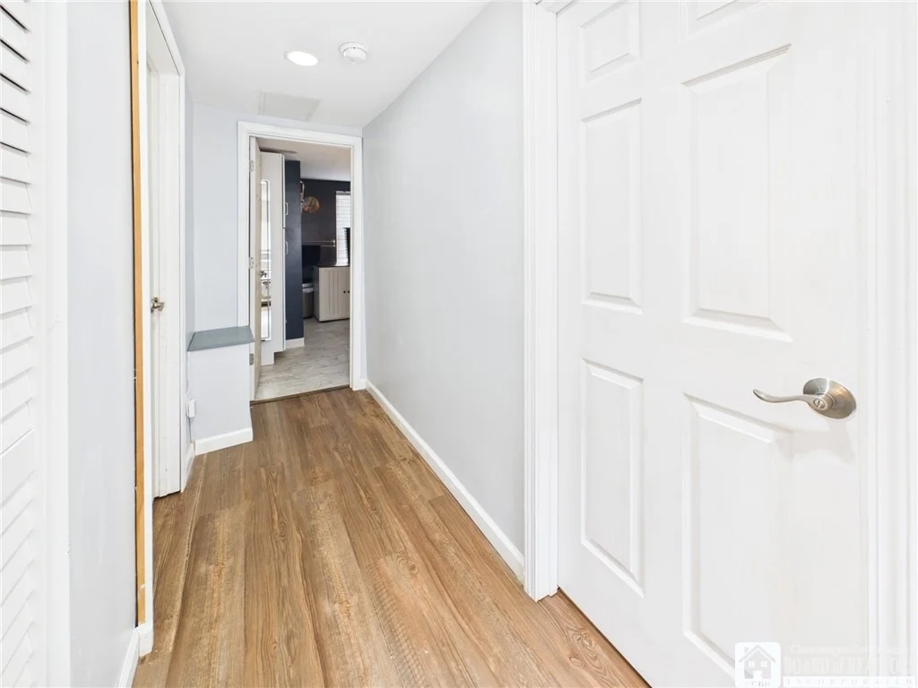 Photo of 212 N 6th Street