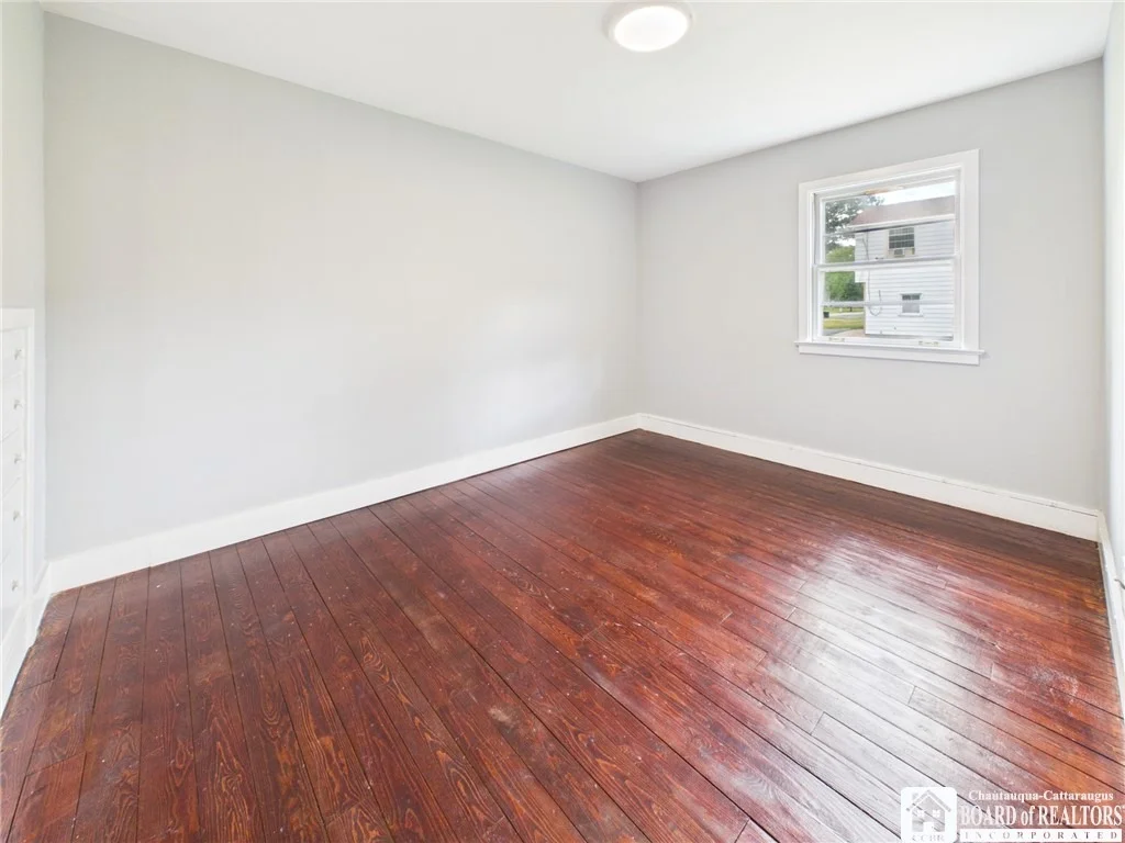 Photo of 42 Elm Street