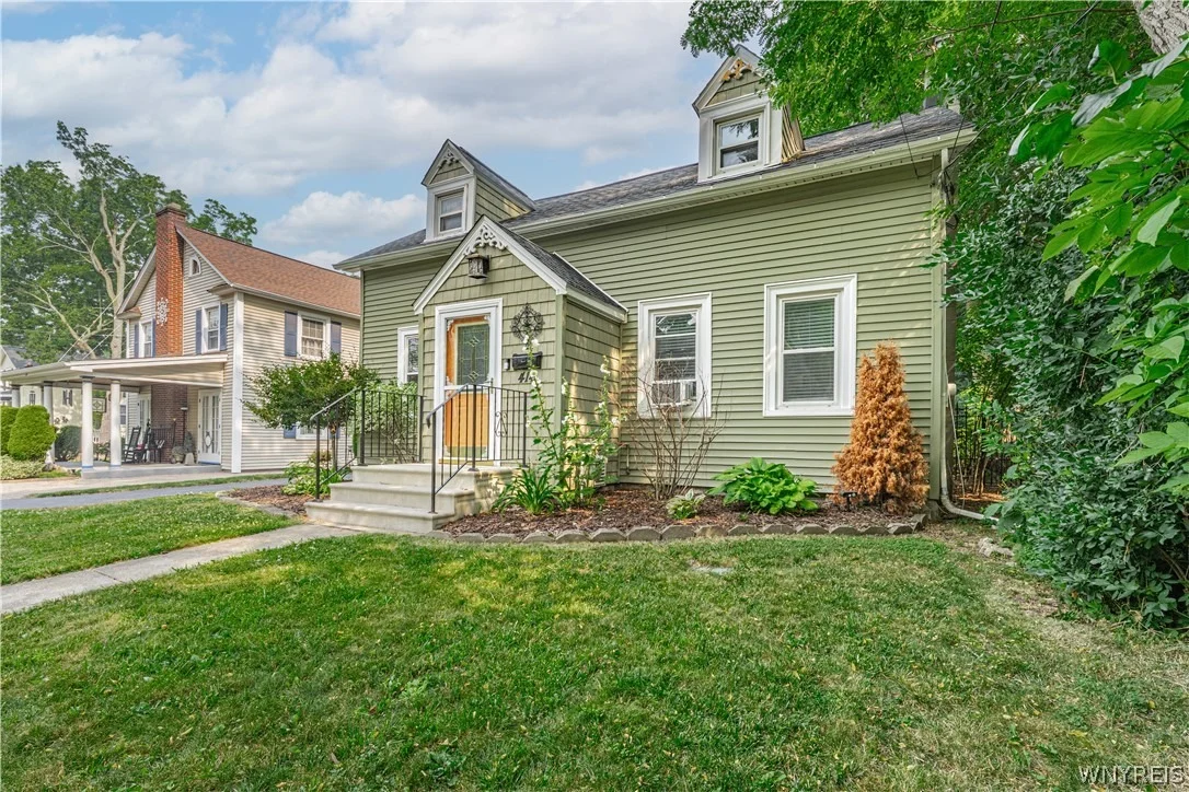 Photo of 414 High Street