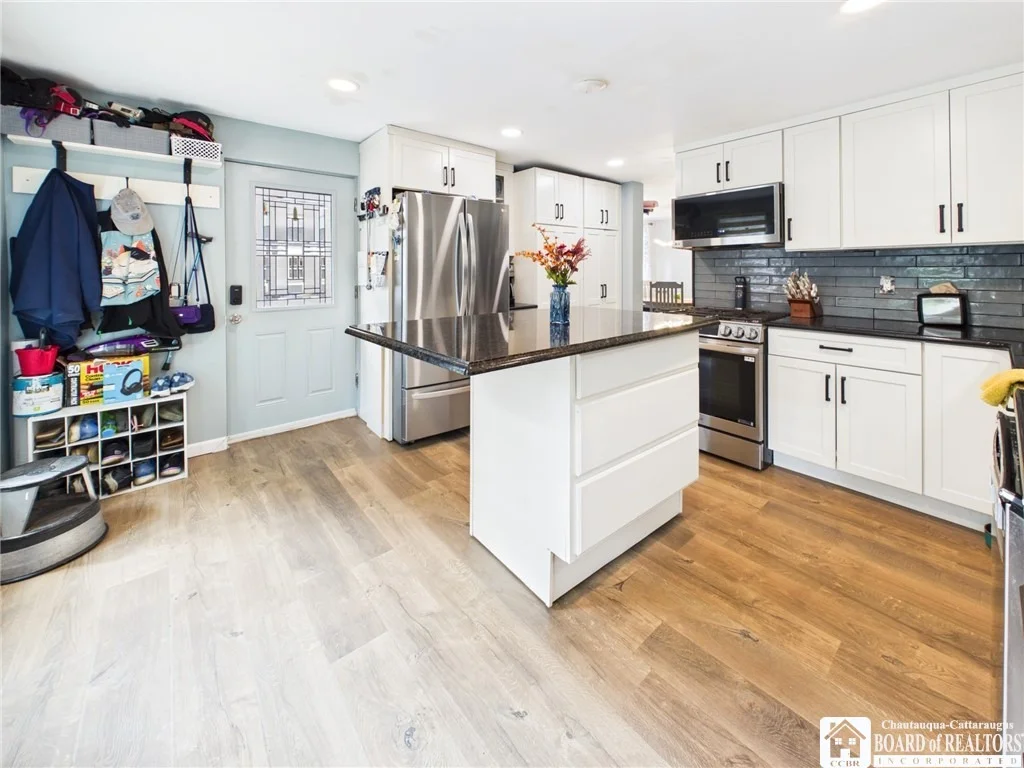 Photo of 212 N 6th Street
