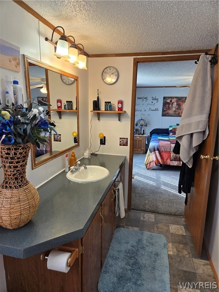 Photo of 1081 Ridgewood Drive
