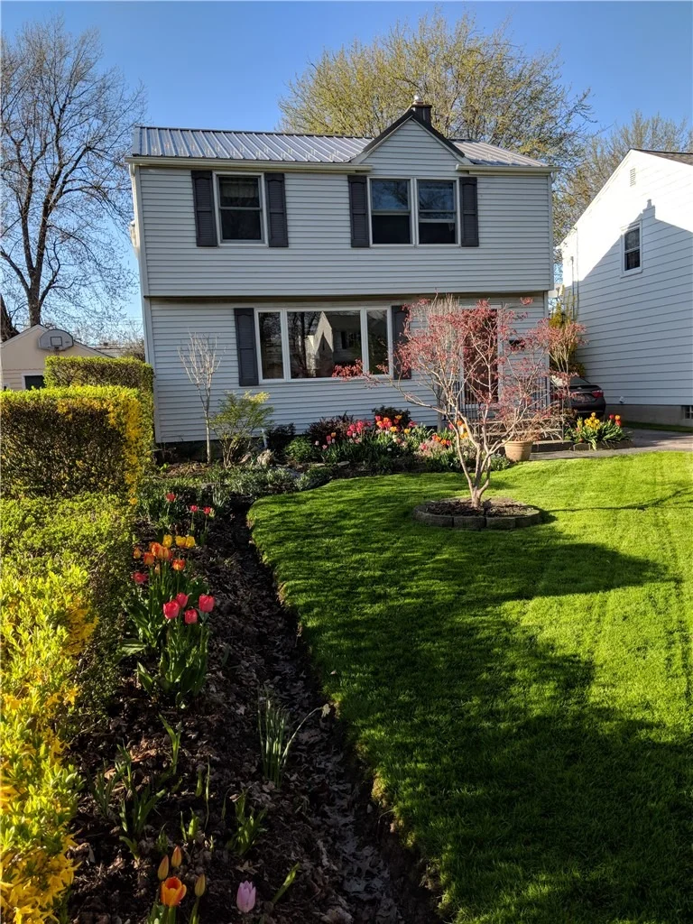 Photo of 340 Athens Boulevard