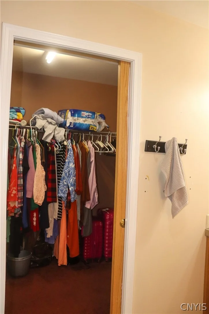 Photo of 1076 Curtiss Road