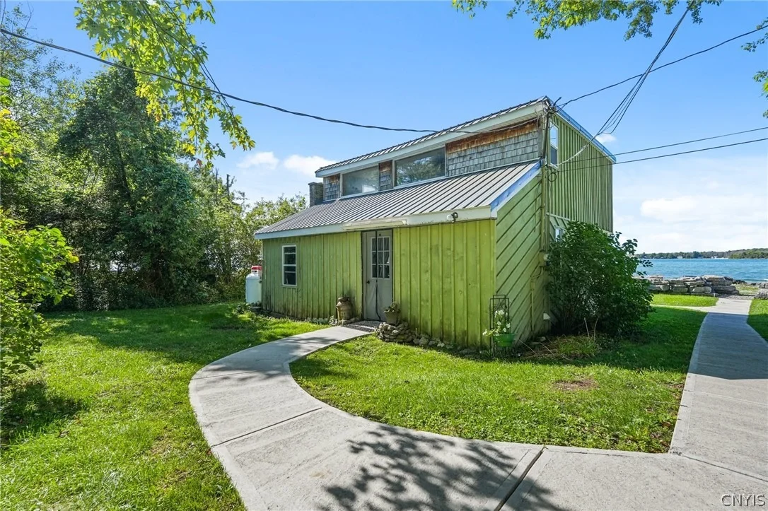 Photo of 11327 Rays Bay Rd