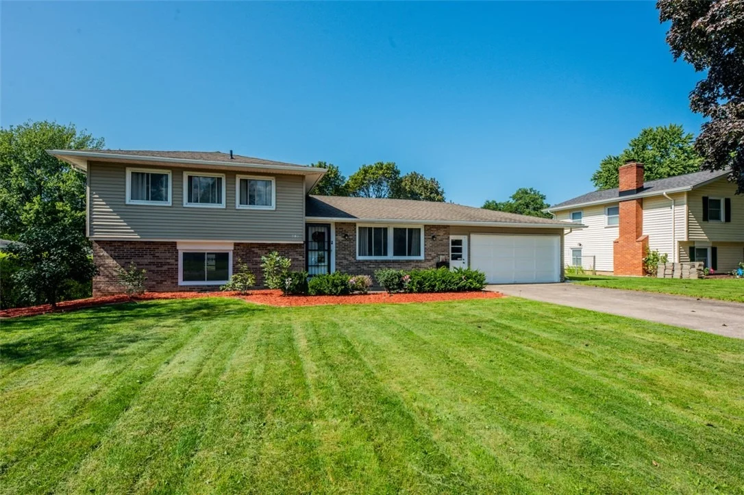Photo of 585 Meadowbriar Road