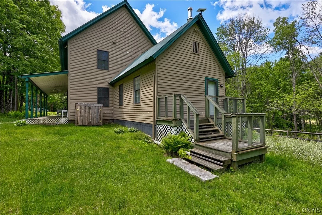 Photo of 891 River Road
