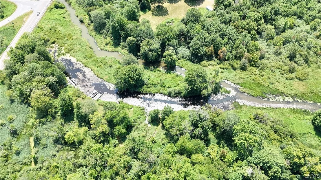 Photo of 25 Beaver Ln