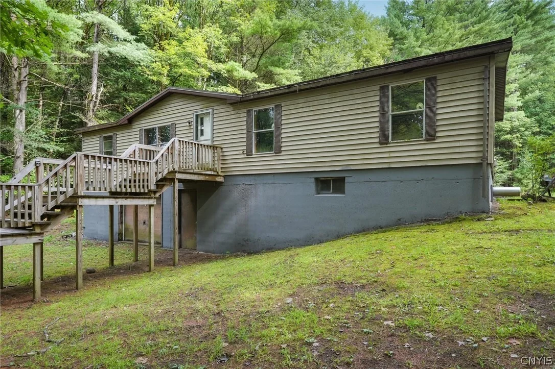 Photo of 8442 Halstead Road