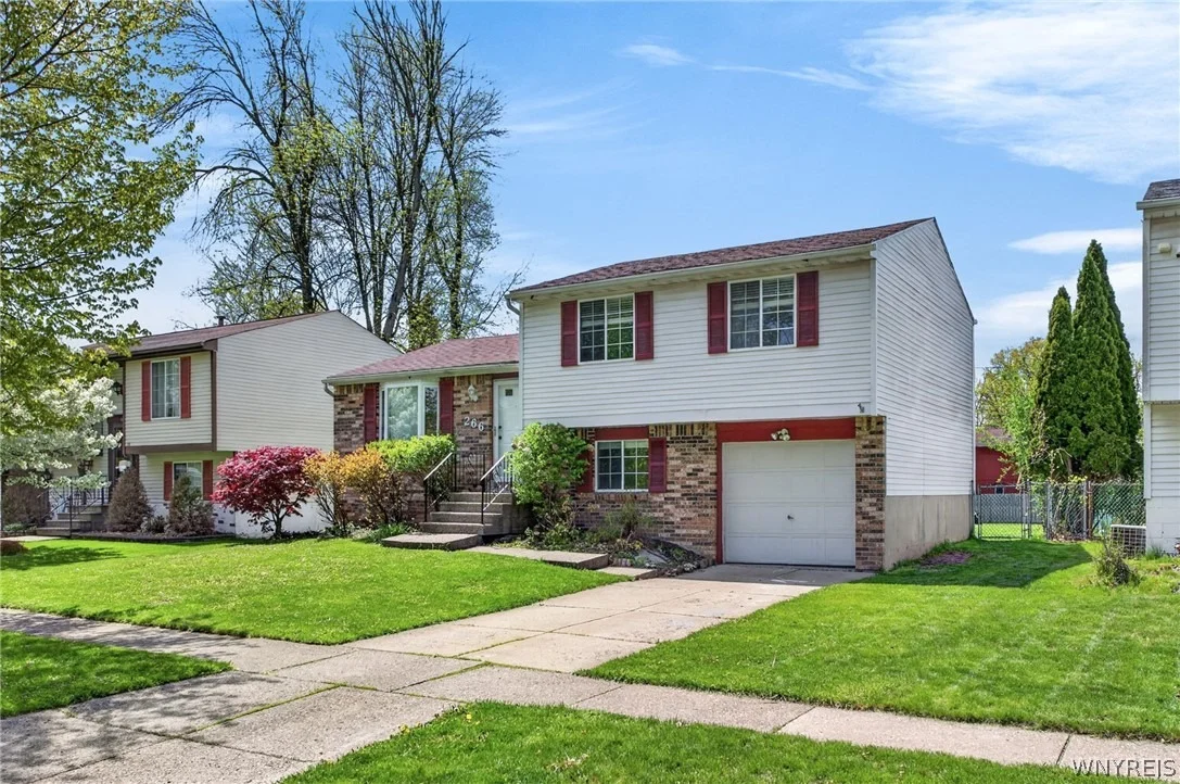 Photo of 266 Peppertree Drive