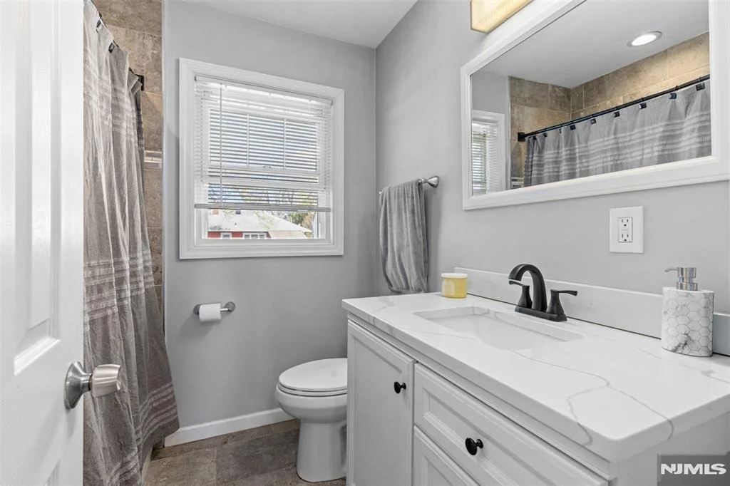 Photo of 404 Simons