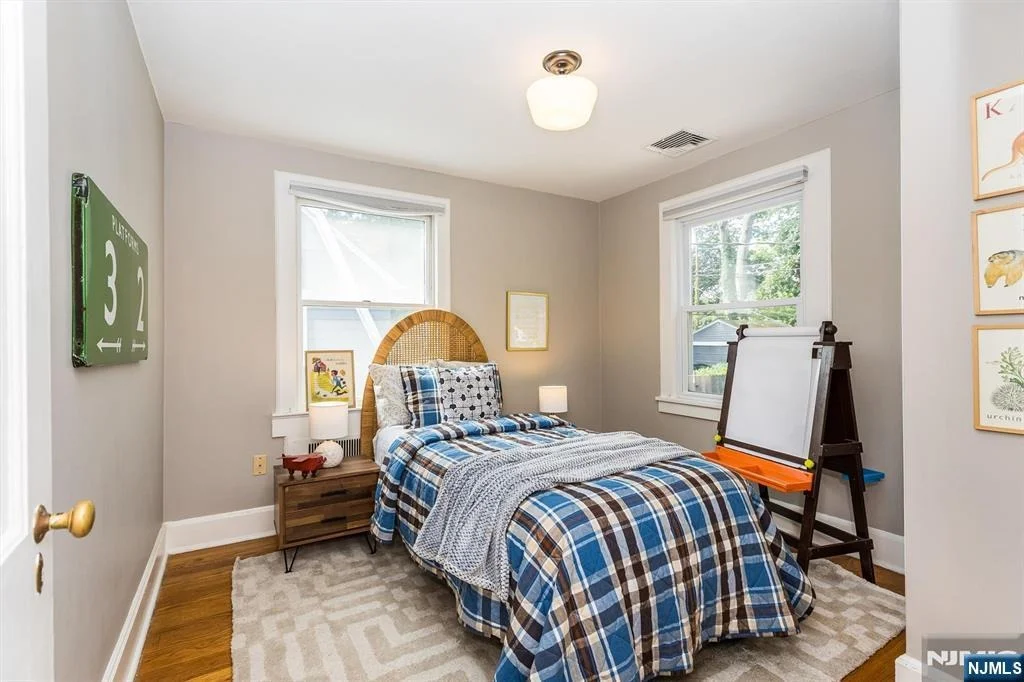 Photo of 36 Chapman