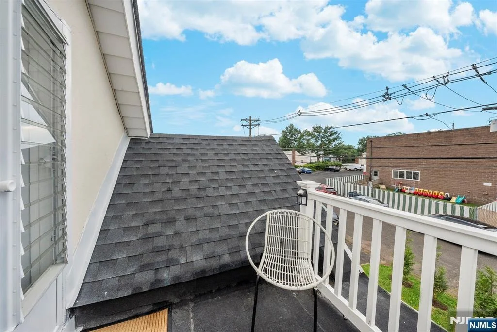 Photo of 484 Sylvan