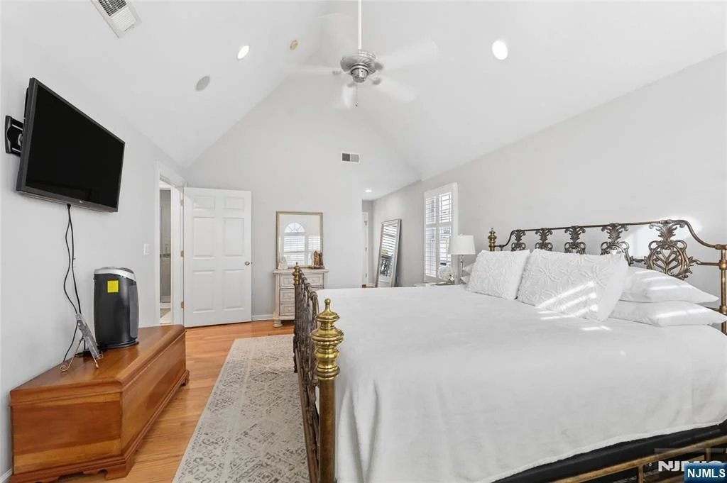 Photo of 599 Oak