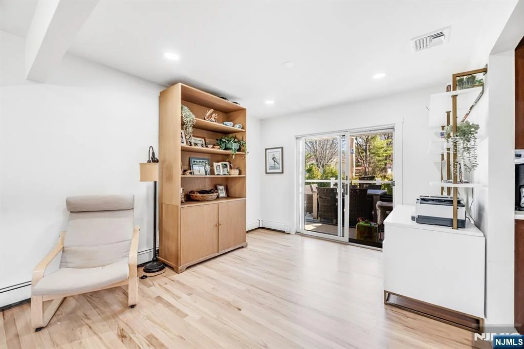 Photo of 408 Chelsea