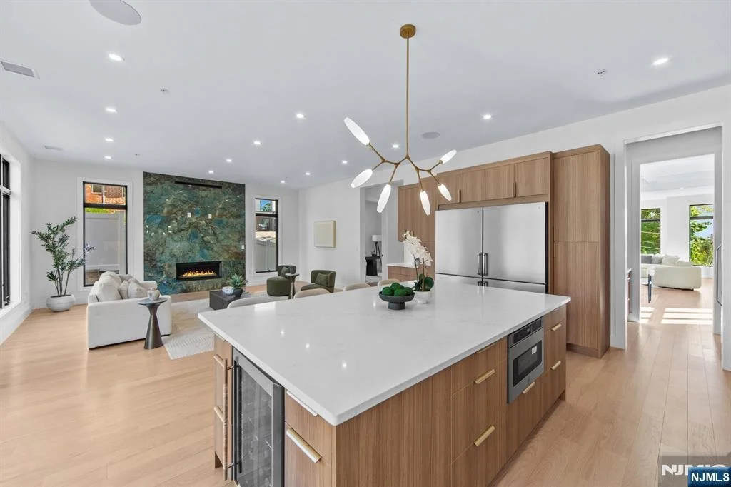 Photo of 61 Edgewater