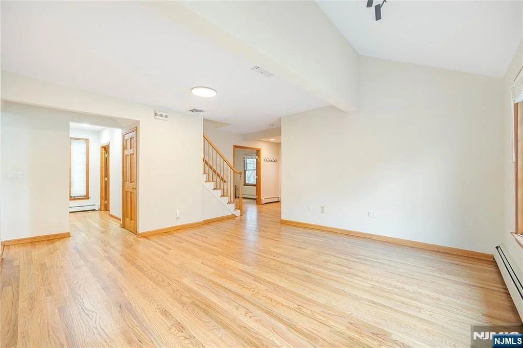 Photo of 75 Columbus