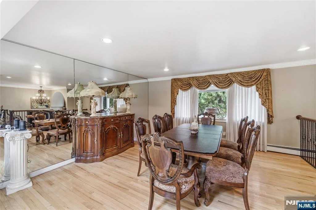 Photo of 136 Willow