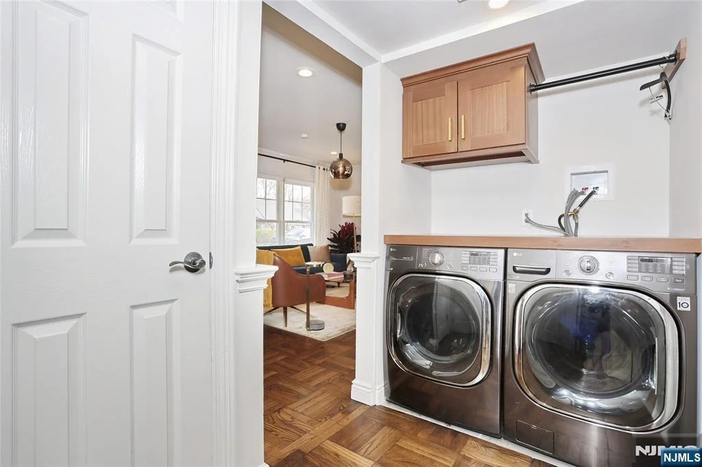 Photo of 34 Charles