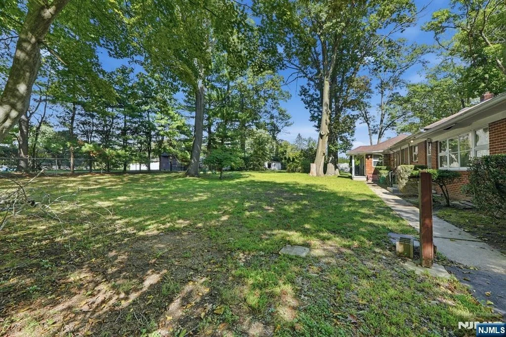 Photo of 23 Glendale