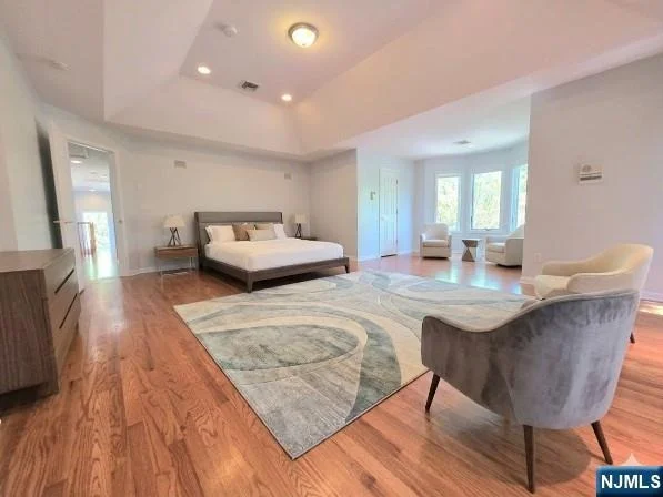 Photo of 335 Bullard
