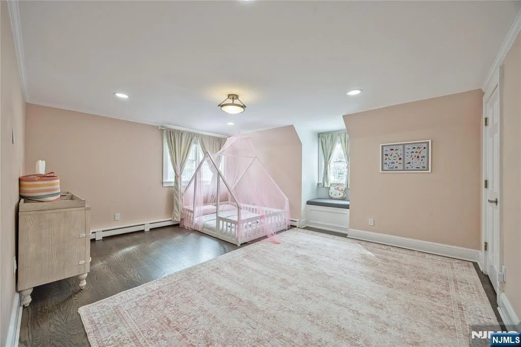 Photo of 202 Chestnut Ridge