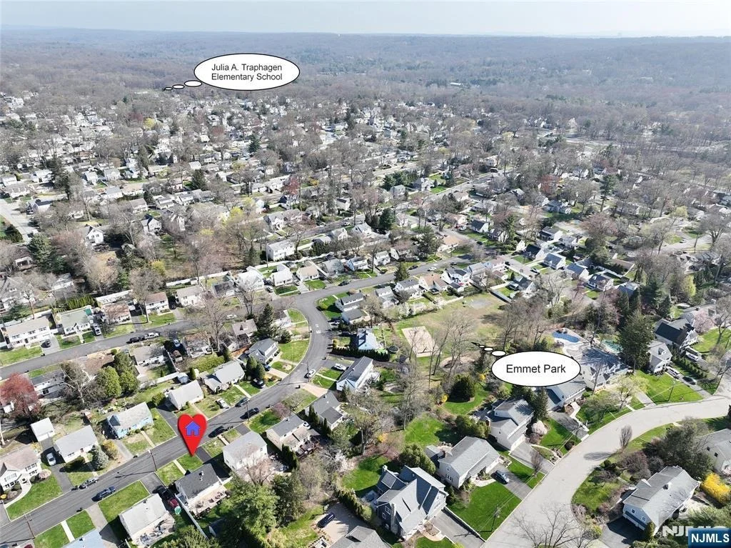 Photo of 34 Charles