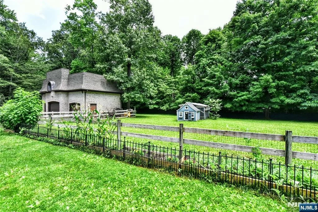 Photo of 21 Baldwin