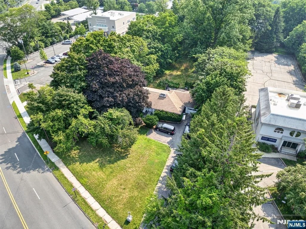 Photo of 214 Berdan