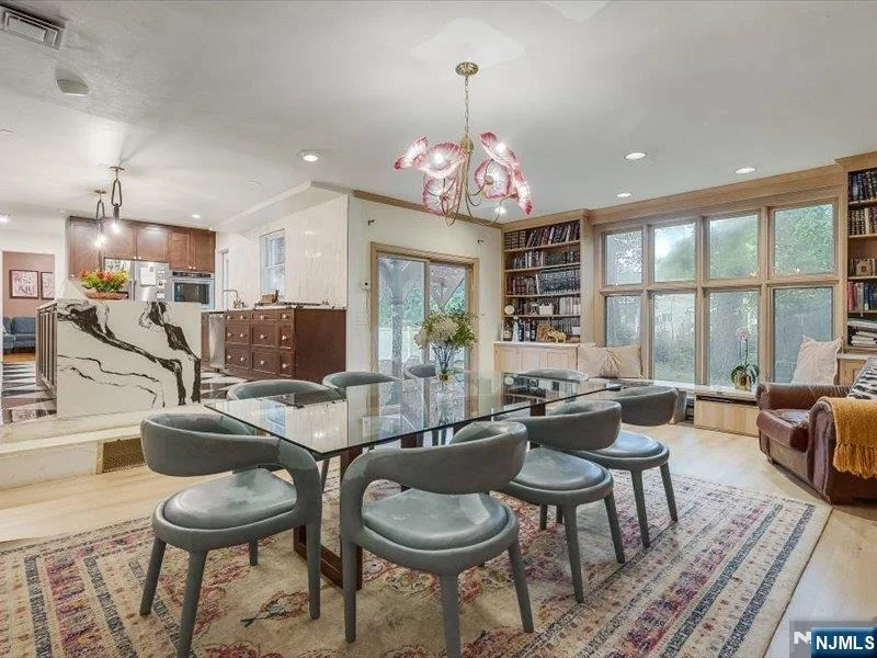 Photo of 372 McKinley