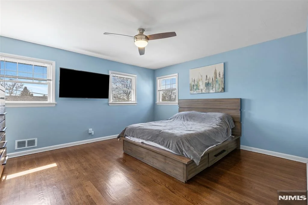 Photo of 404 Simons