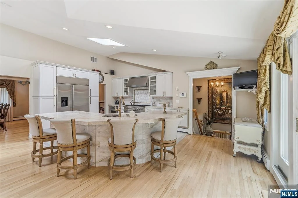 Photo of 136 Willow