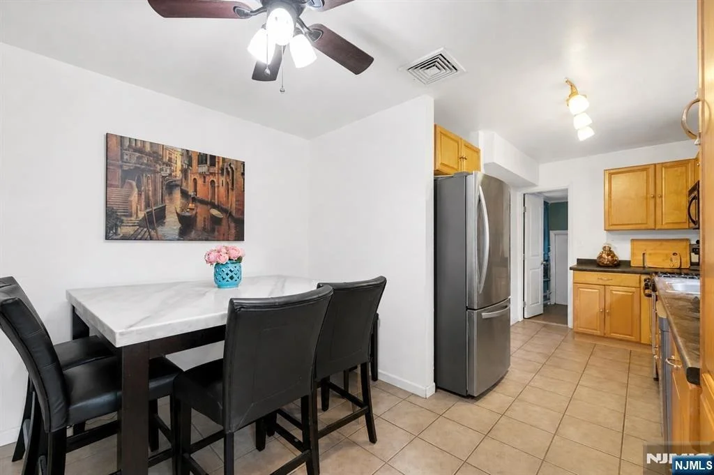 Photo of 99 Oneida