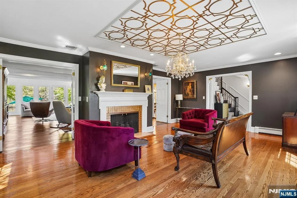 Photo of 372 Lakeview