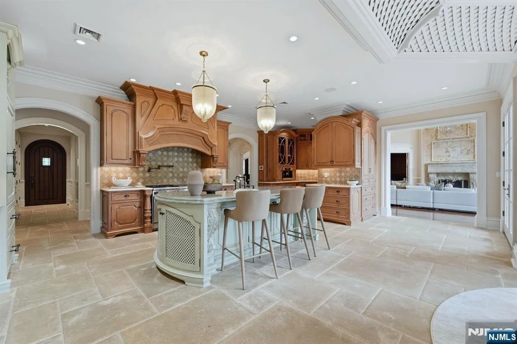 Photo of 7 Buckingham