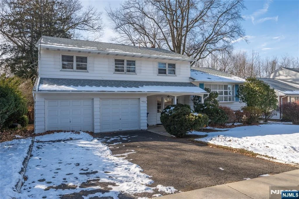Photo of 409 W Anderson