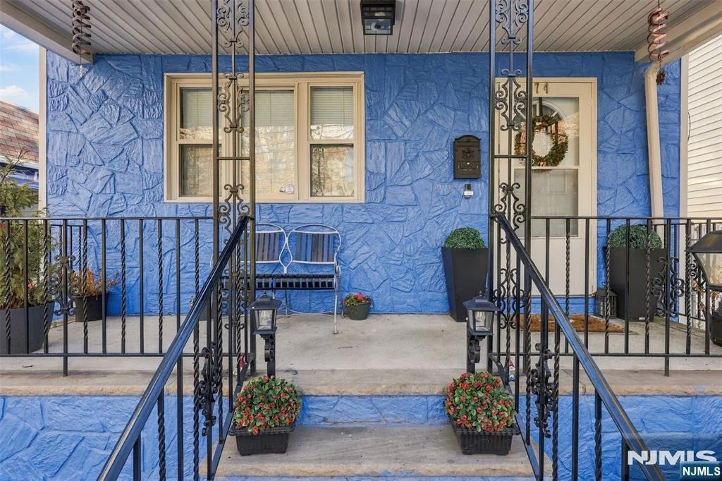 Photo of 74 Union