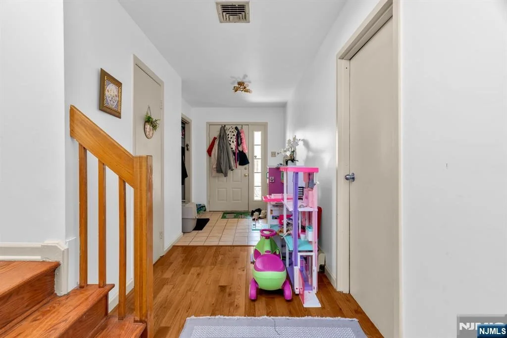 Photo of 266 Garibaldi