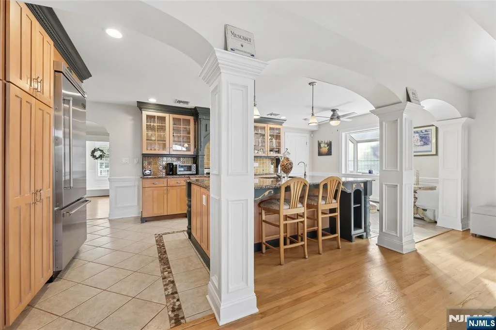 Photo of 599 Oak