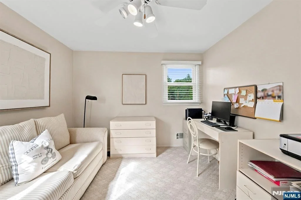 Photo of 33 Waling