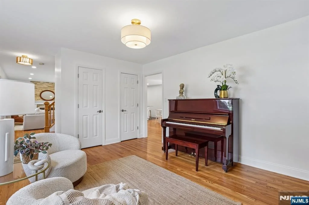 Photo of 650 Ridgewood