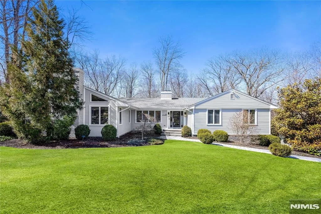 Photo of 19 Ivy