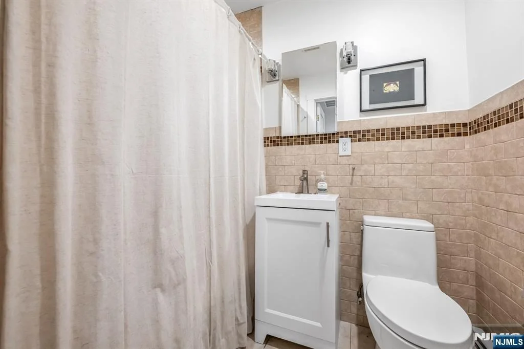 Photo of 408 Chelsea