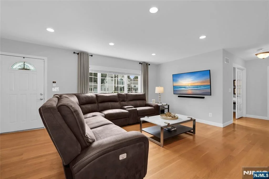 Photo of 23 Meadow
