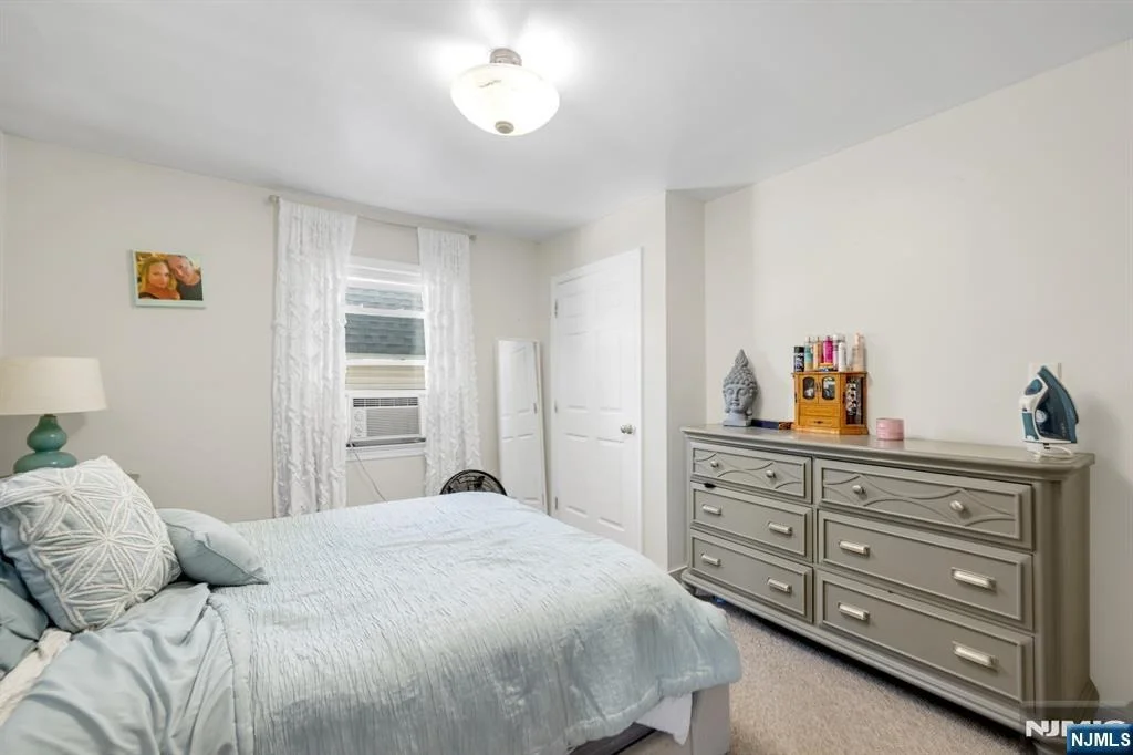 Photo of 99 Oneida