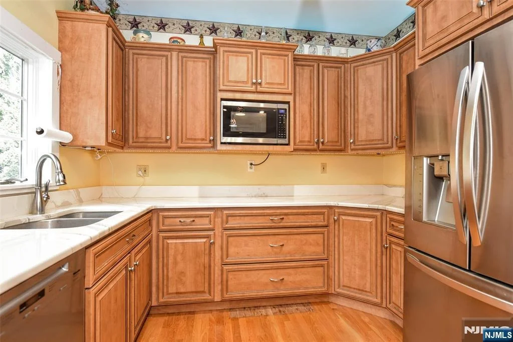 Photo of 497 W Saddle River
