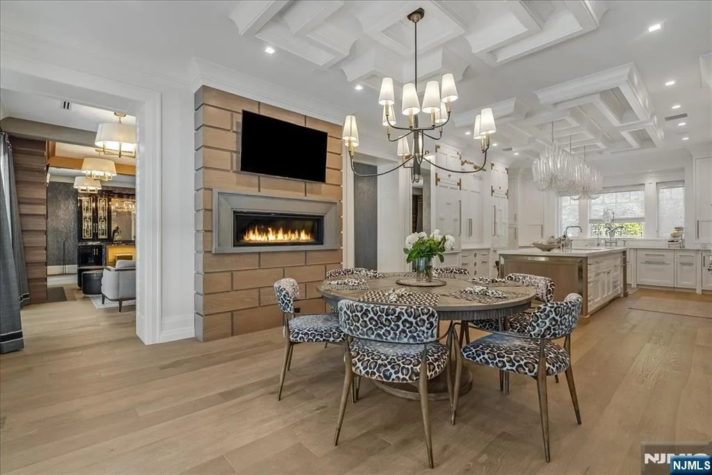 Photo of 555 Miller