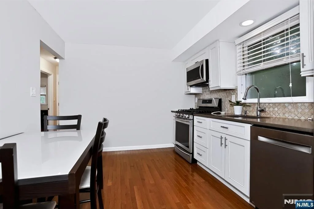 Photo of 30 Highwood