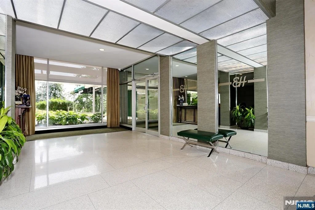 Photo of 301 Beech