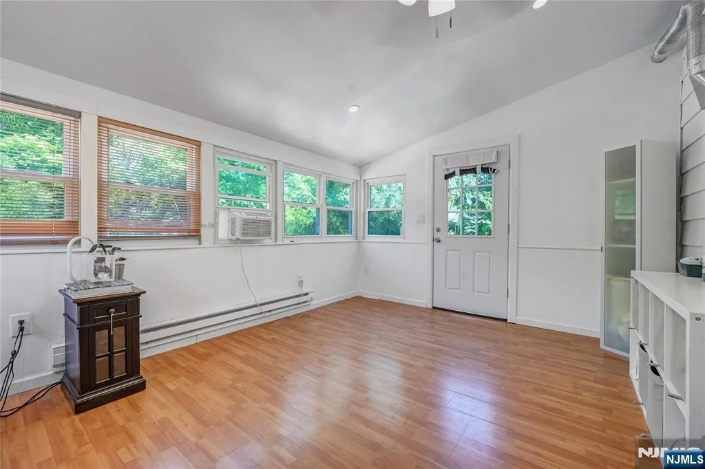 Photo of 776 Maple